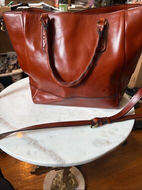 Patricia Nash leather purse